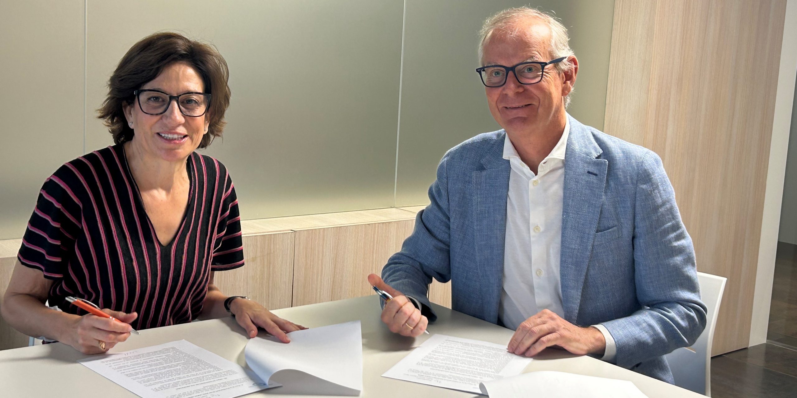 FOTO 2 CONVENIO PJS Y FLI